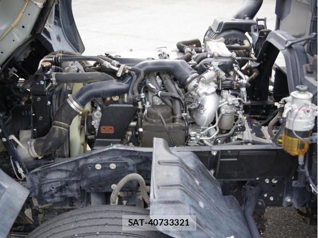 Isuzu FORWARD 2021-09 8829132-24