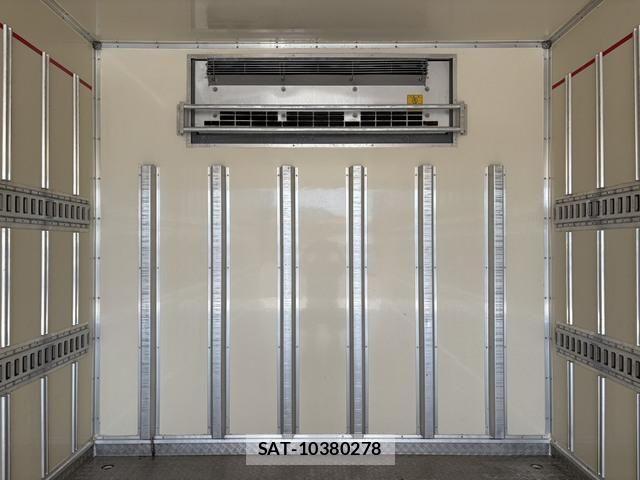 Isuzu FORWARD 2015-08 8849085-26