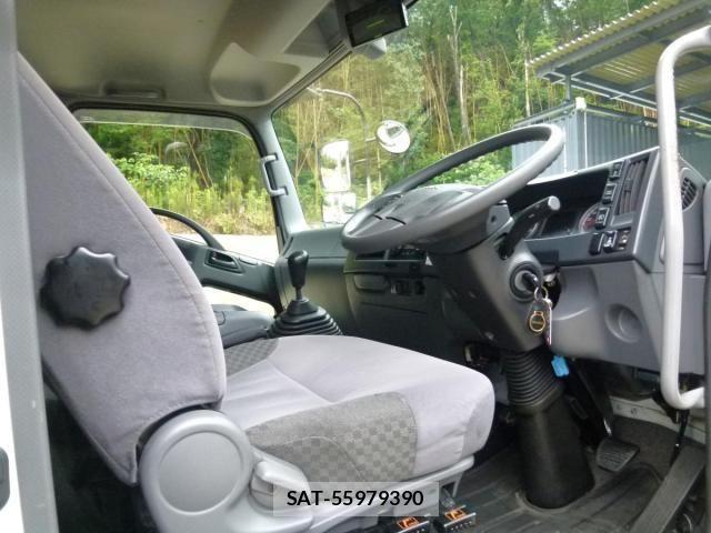 Isuzu FORWARD 2021-05 8849069-24