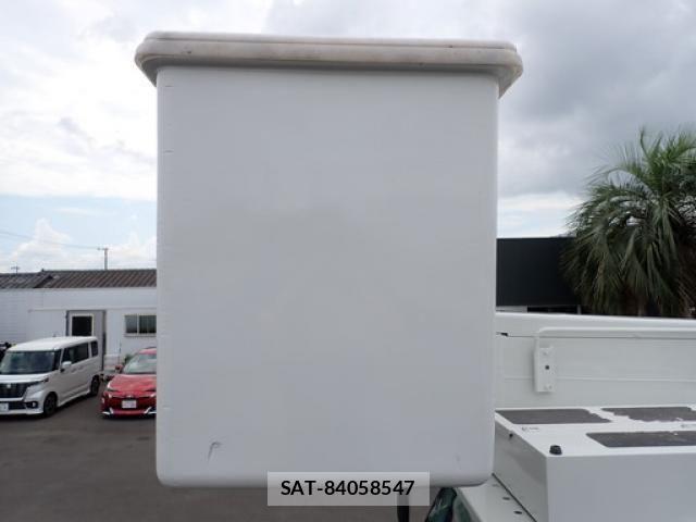 Isuzu FORWARD 2015-09 8849080-27