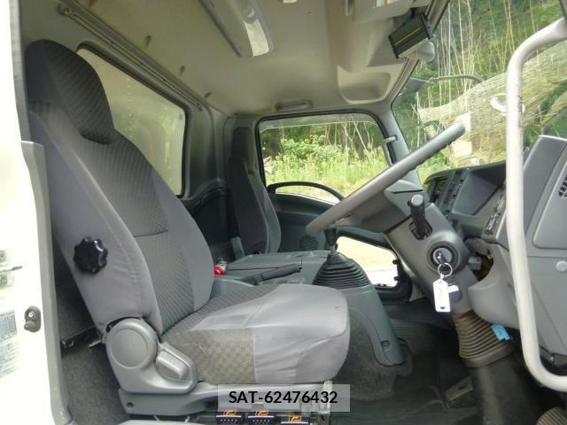 Isuzu FORWARD 2021-05 8840997-23