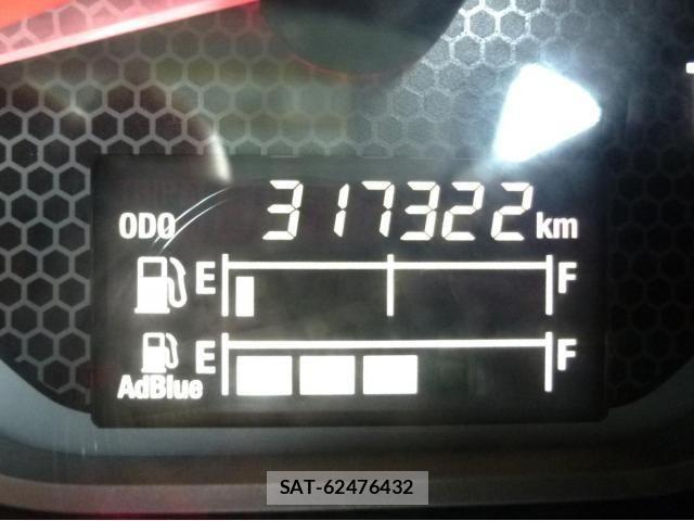 Isuzu FORWARD 2021-05 8840997-25
