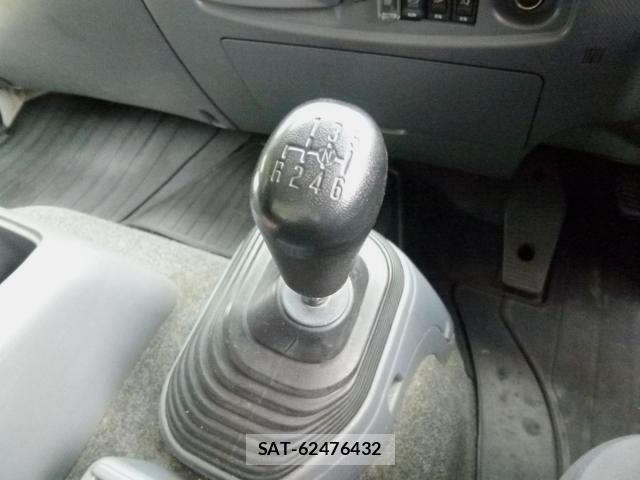Isuzu FORWARD 2021-05 8840997-26