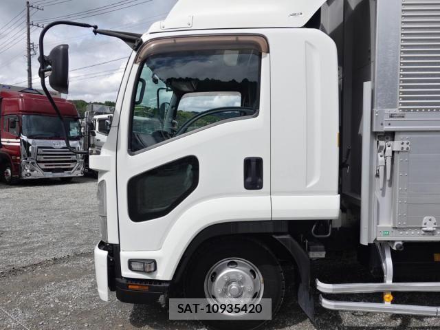 Isuzu FORWARD 2016-03 8849089-7