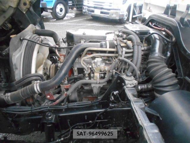 Isuzu FORWARD 2006-04 8849079-19
