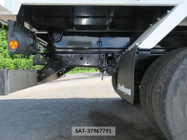Isuzu FORWARD 2019-07 8871035-19