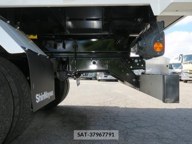 Isuzu FORWARD 2019-07 8871035-20