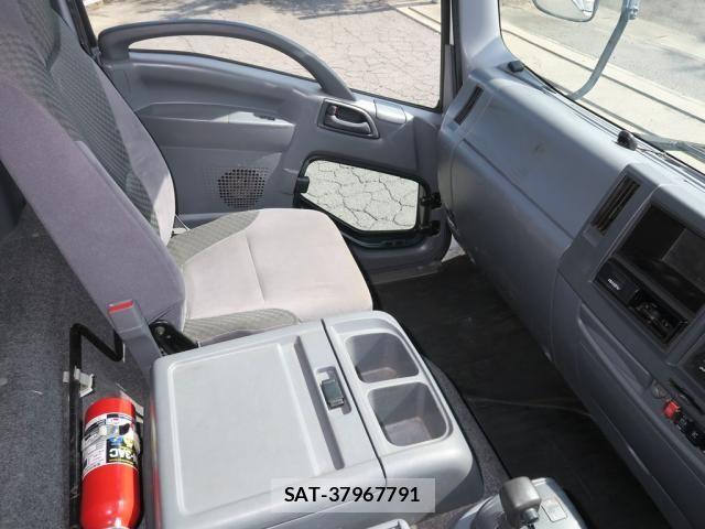 Isuzu FORWARD 2019-07 8871035-27