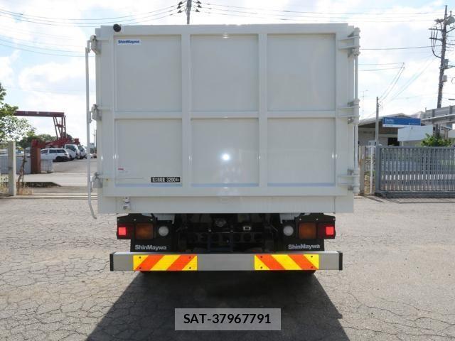 Isuzu FORWARD 2019-07 8871035-6