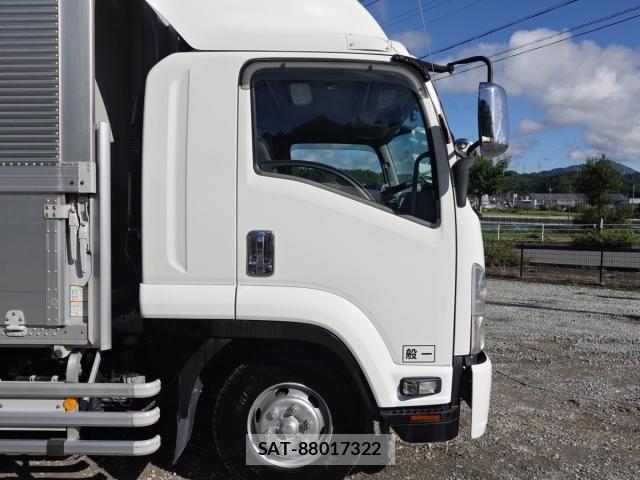 Isuzu FORWARD 2010-03 8871044-3