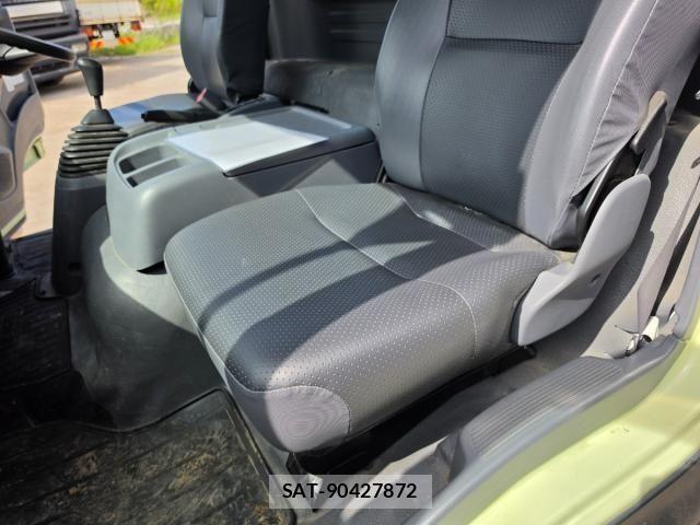 Isuzu FORWARD 2017-03 8871037-26