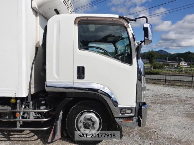 Isuzu FORWARD 2016-09 8871045-3