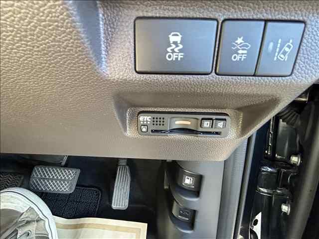 Honda FREED 2022-03 390979-9