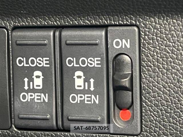 Honda FREED 2023-08 967042-6