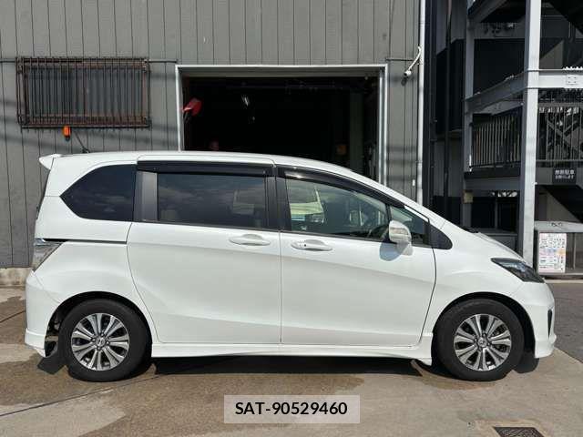 Honda FREED 2013-09 1346861-7