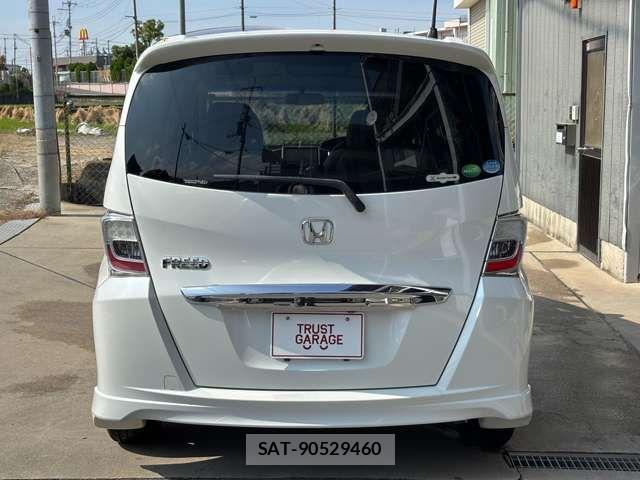 Honda FREED 2013-09 1346861-10
