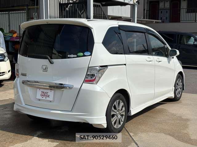 Honda FREED 2013-09 1346861-11