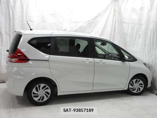 Honda FREED 2022-06 4240957-7