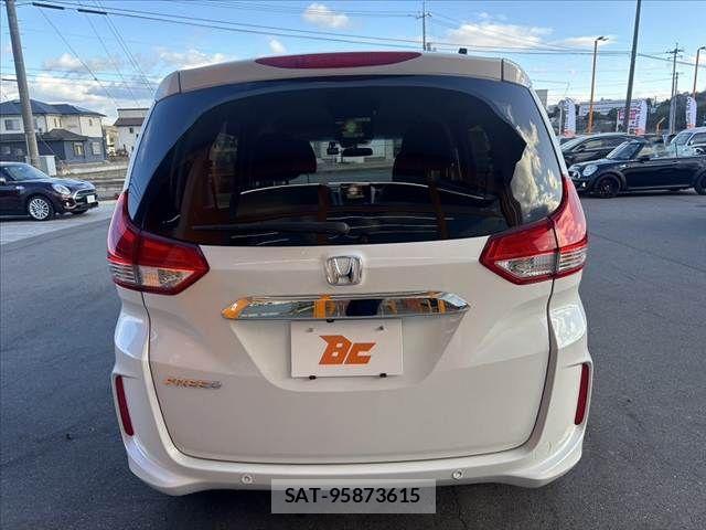 Honda FREED 2022-06 4592544-13