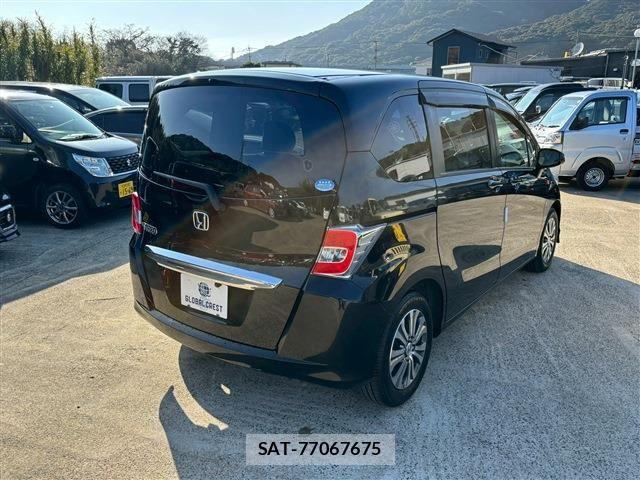 Honda FREED 2014-08 4943113-13