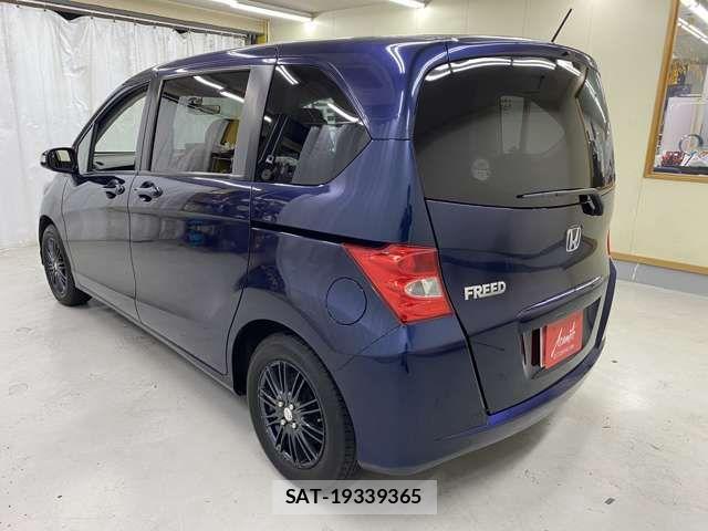 Honda FREED 2009-10 5868130-1