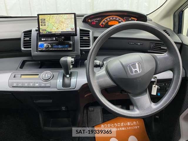 Honda FREED 2009-10 5868130-8
