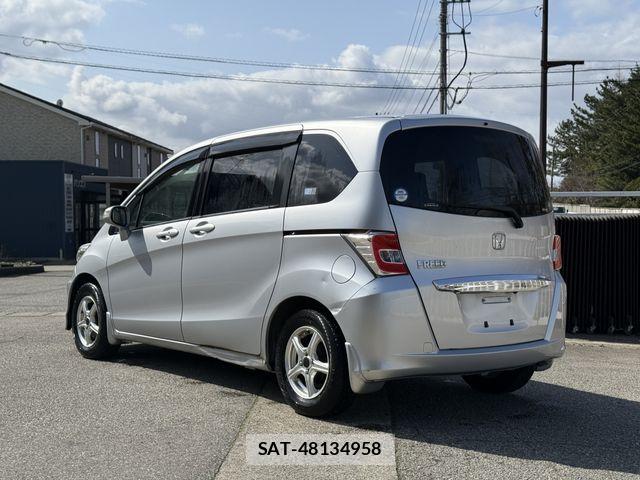 Honda FREED 2014-10 6671433-2