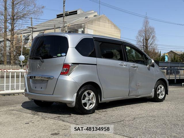 Honda FREED 2014-10 6671433-4