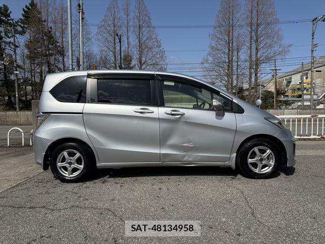 Honda FREED 2014-10 6671433-5