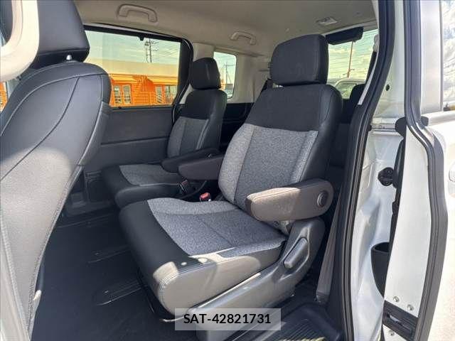 Honda FREED 2025-07 6814978-17