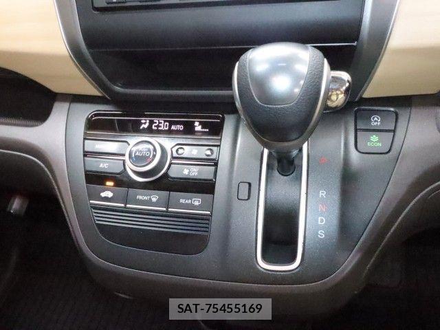 Honda FREED 2017-02 6815001-17