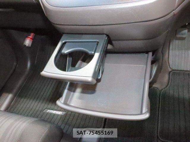 Honda FREED 2017-02 6815001-26