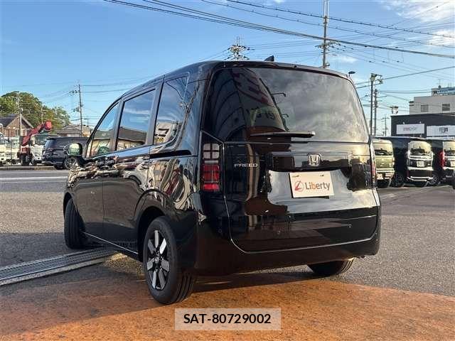 Honda FREED 2025-12 6905428-9
