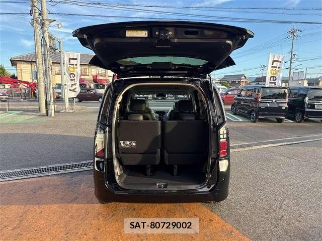 Honda FREED 2025-12 6905428-10