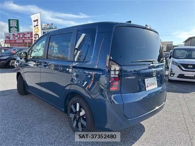 Honda FREED 2025-12 6905419-9