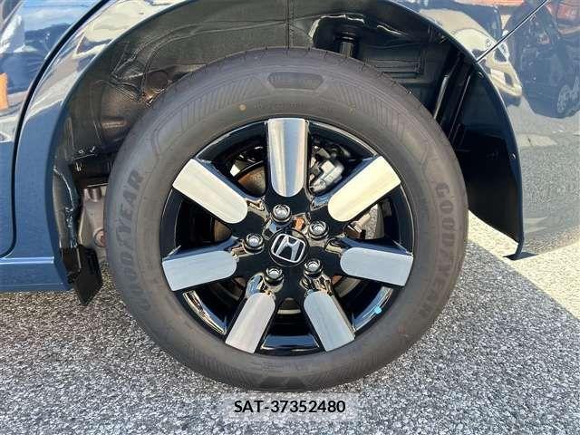 Honda FREED 2025-12 6905419-11