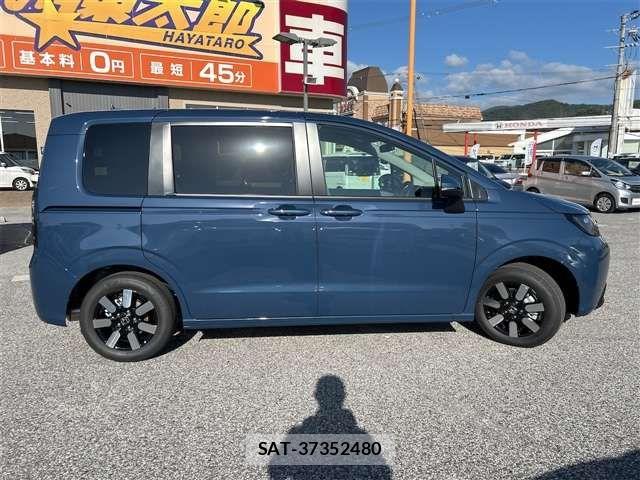 Honda FREED 2025-12 6905419-6