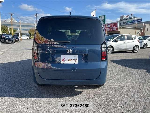 Honda FREED 2025-12 6905419-8