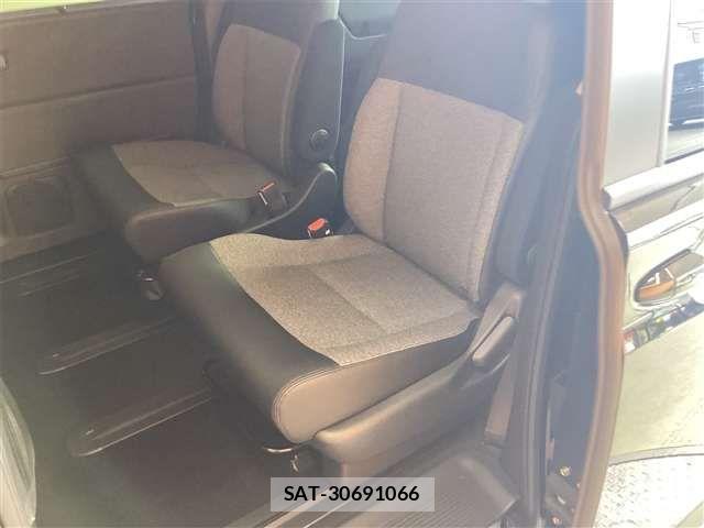 Honda FREED 2025-12 6905429-18