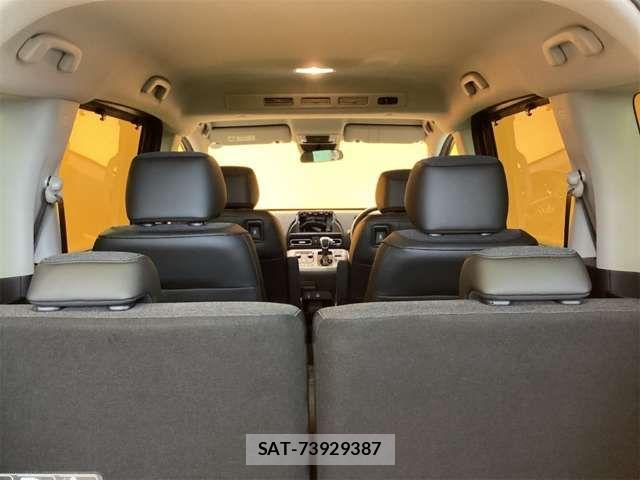 Honda FREED 2026-03 6905412-17