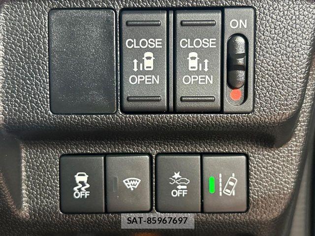 Honda FREED 2017-05 6905469-5