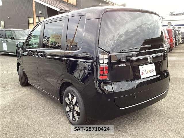 Honda FREED 2025-12 6905436-11