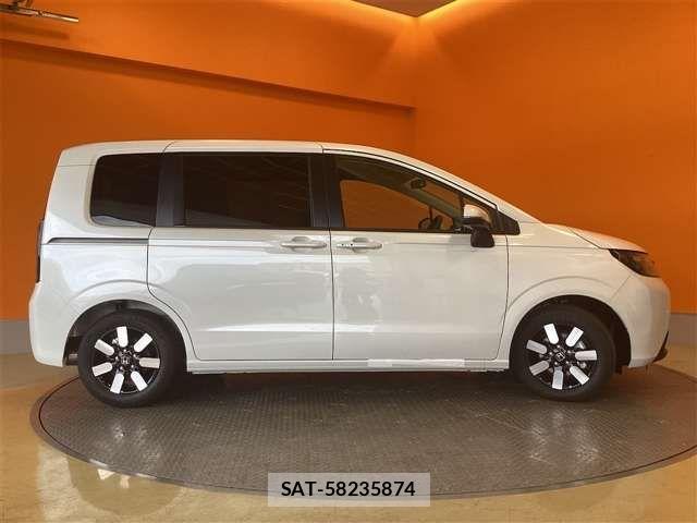 Honda FREED 2025-12 6905417-7