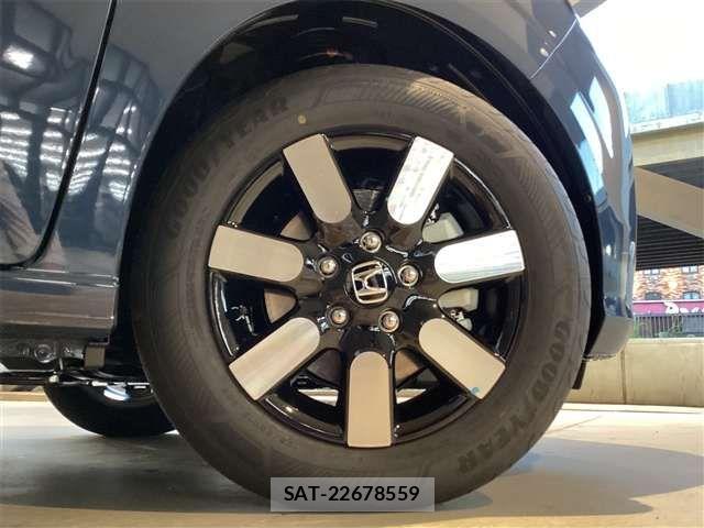 Honda FREED 2025-12 6905425-11