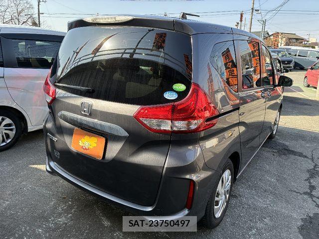 Honda FREED 2017-03 6905474-2