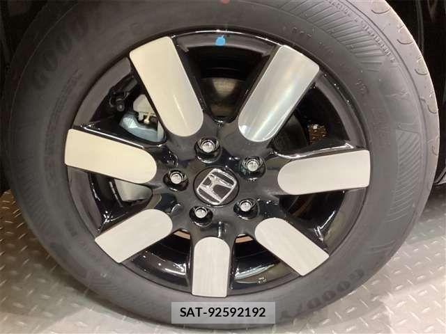 Honda FREED 2025-12 6905430-11