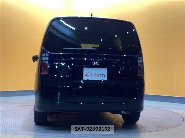 Honda FREED 2025-12 6905430-8