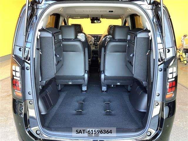 Honda FREED 2025-10 6905438-13