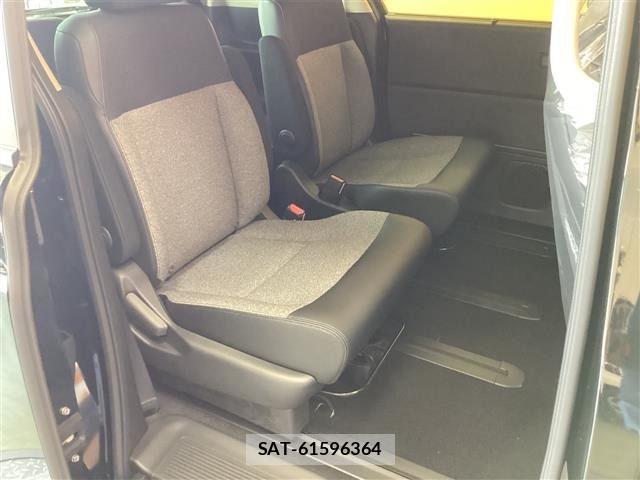 Honda FREED 2025-10 6905438-15