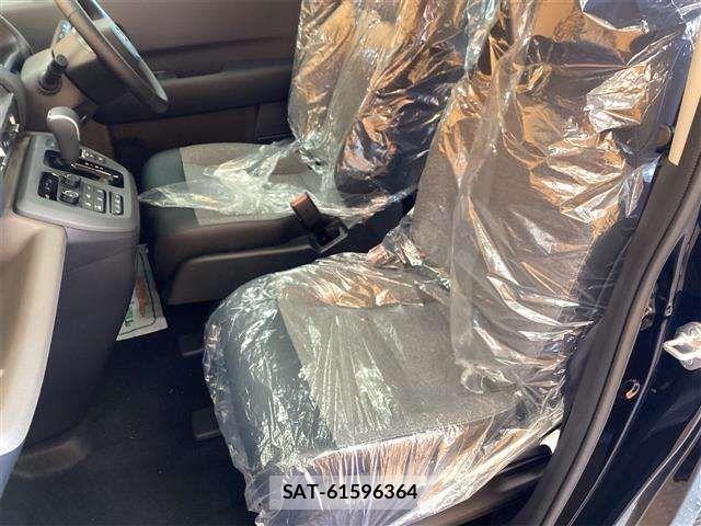 Honda FREED 2025-10 6905438-17